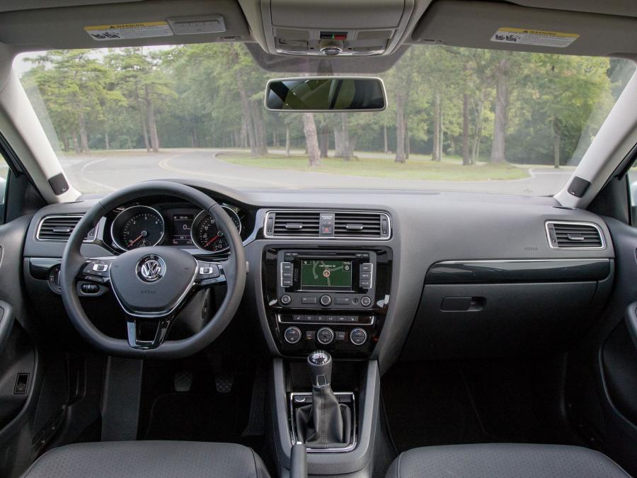  Volkswagen Jetta TDI 2015 года  (US) (фото 6 из 6)